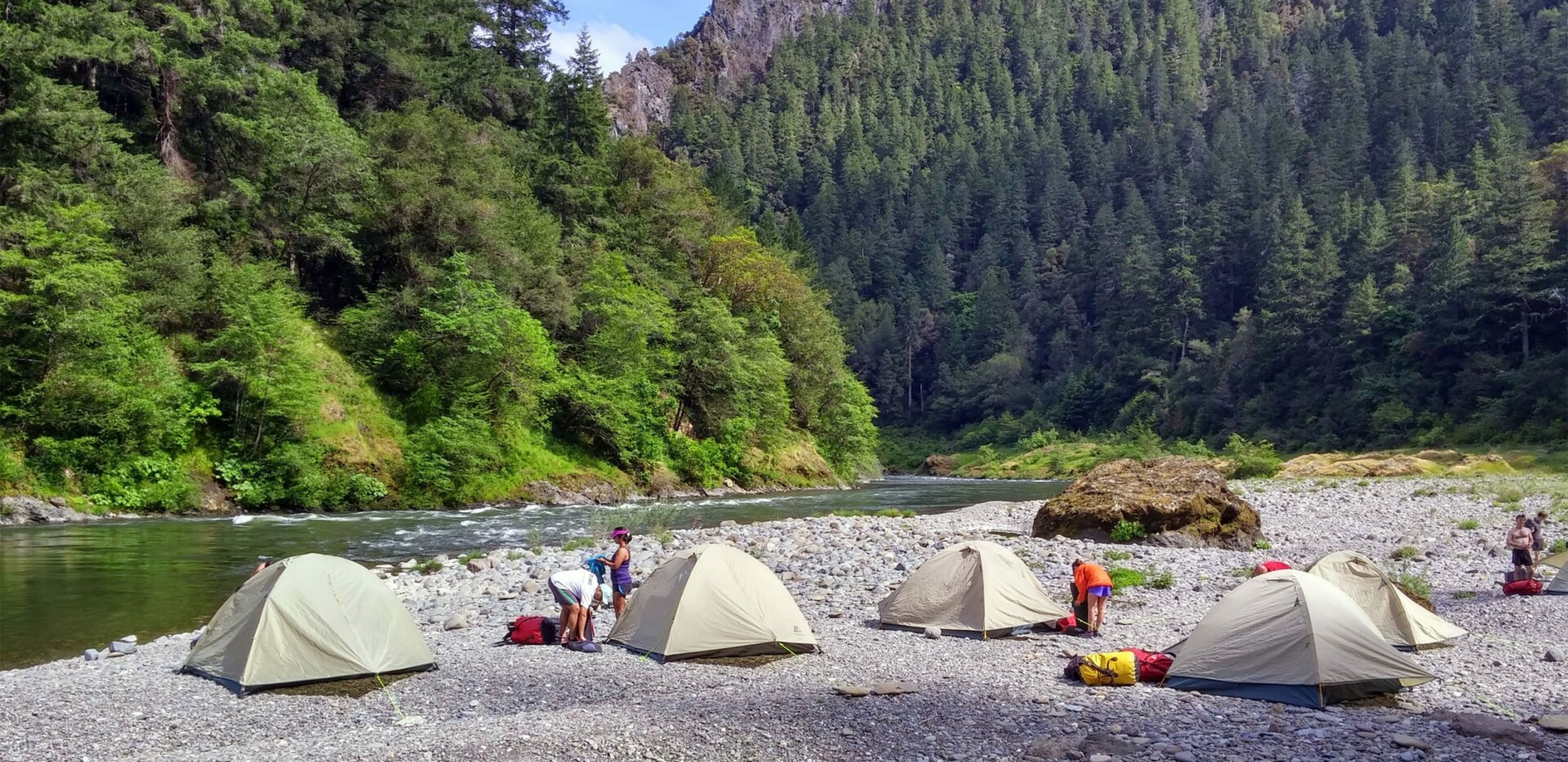 Rogue 4Day Camp Trips Rogue River Rafting Momentum River Expeditions