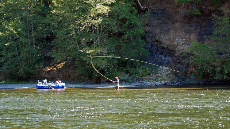 Rogue River Fishing Trips - Fly Fishing - Oregon